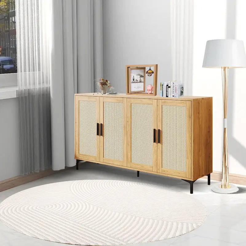 Buffet de cuisine avec portes décorées en rotin
