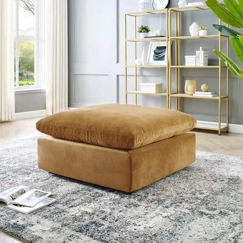 Ottoman en velours haute performance Commix garni de duvet et surdimensionné