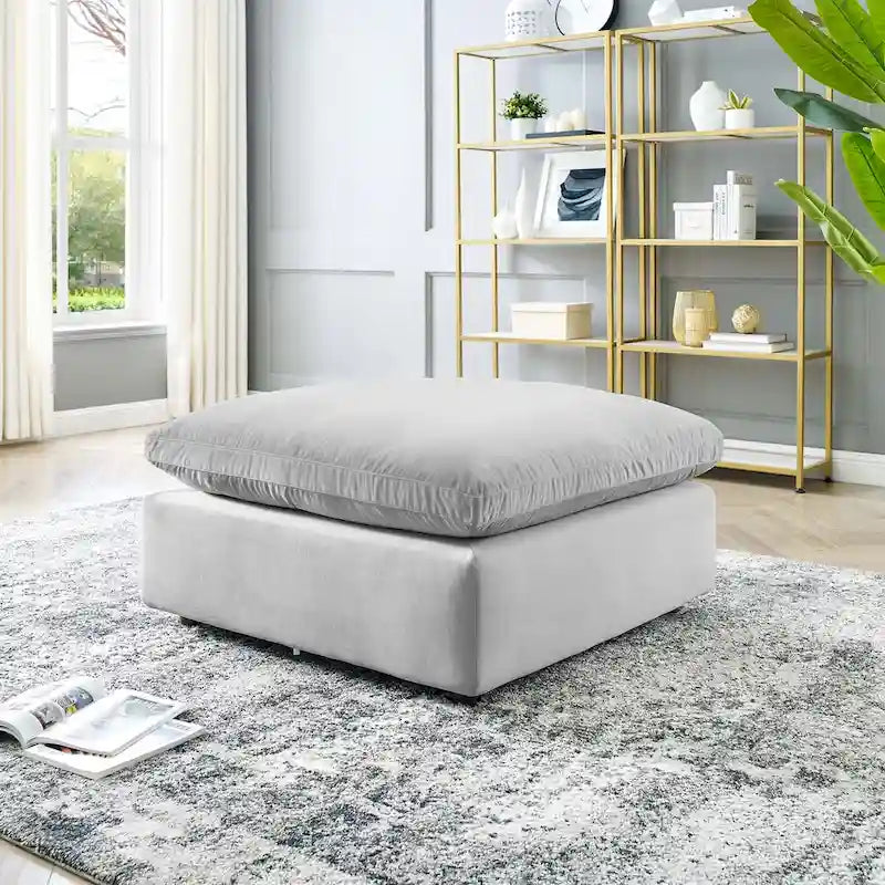 Ottoman en velours haute performance Commix garni de duvet et surdimensionné